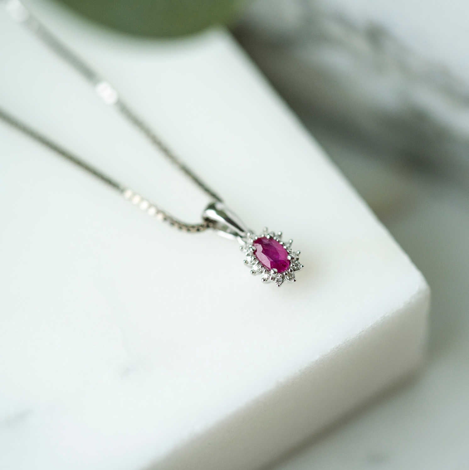 ANHENG I GULL MED DIAMANT 0.04 CT WSI 1615947 - RUB - Bjerveur.noANHENG I GULL MED DIAMANT 0.04 CT WSI 1615947 - RUB