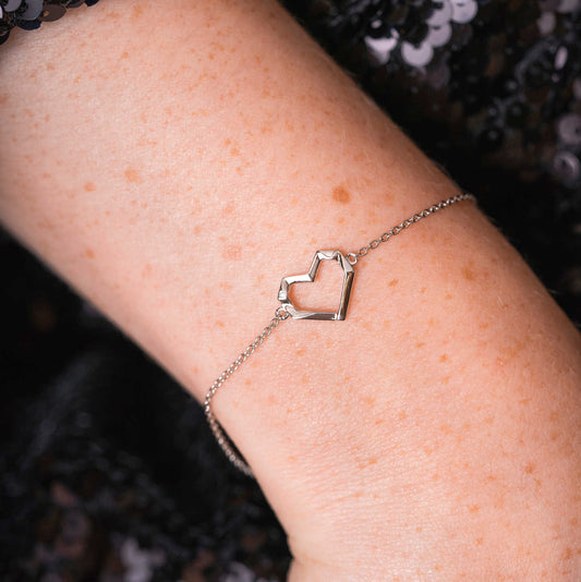 Armbånd i 925 rhodinert sølv med hjerte 991863 - Bjerveur.noArmbånd i 925 rhodinert sølv med hjerte 991863