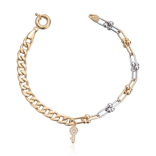 Armbånd "Old Money" 2 - farget14K gull med Cz steiner i charmsen Artikkelnr: 17086 - Bjerveur.noArmbånd "Old Money" 2 - farget14K gull med Cz steiner i charmsen Artikkelnr: 17086