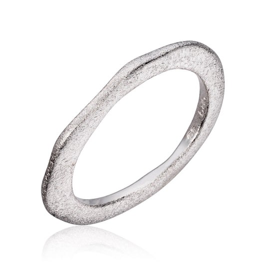 Visholm Design ring i 585 hvitt gull, strukturert 2 mm