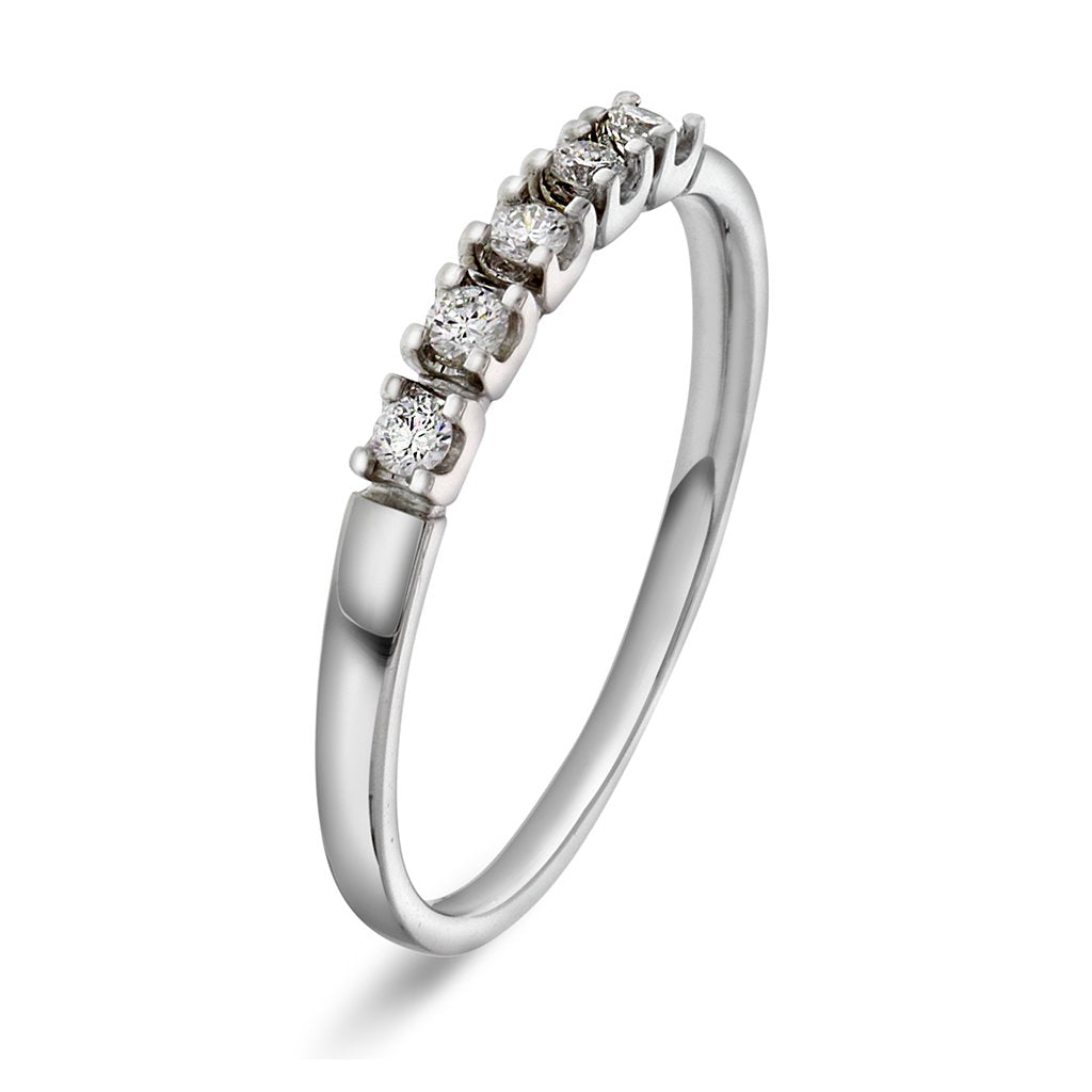 Ring i 14 karat hvitt gull med diamant 0,15 ct, 2,3 mm, bilde 1 av 4