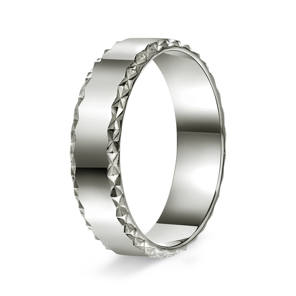 Ring i hvitt gull, flat med mønster 5 mm