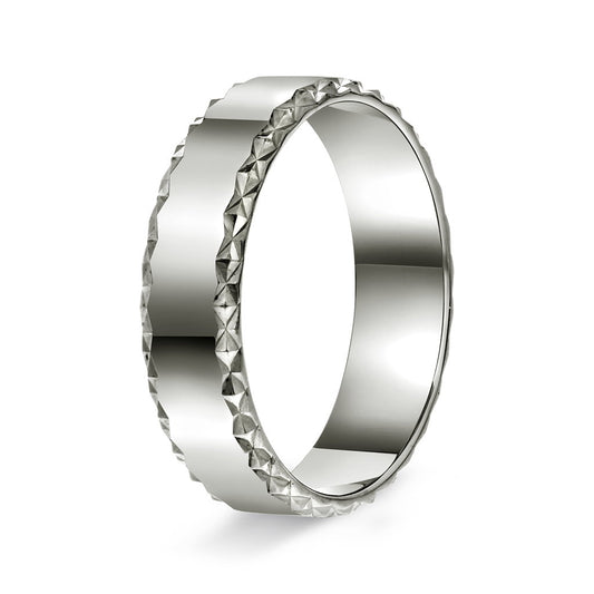 Ring i hvitt gull, flat med mønster 5 mm