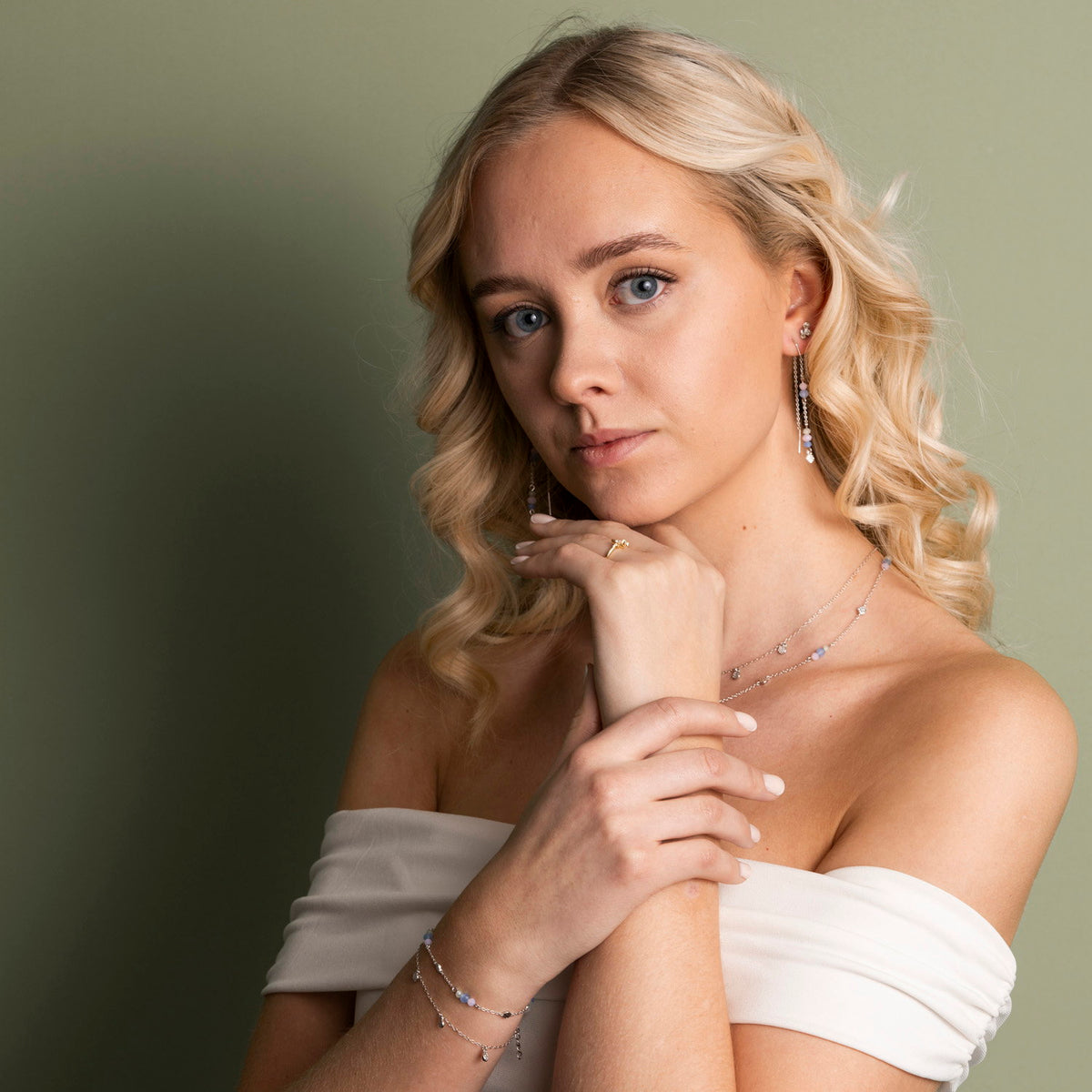 Shapes Fairy øredobber i rhodinert 925 sølv med krystall, 58 mm, bilde 3 av 4