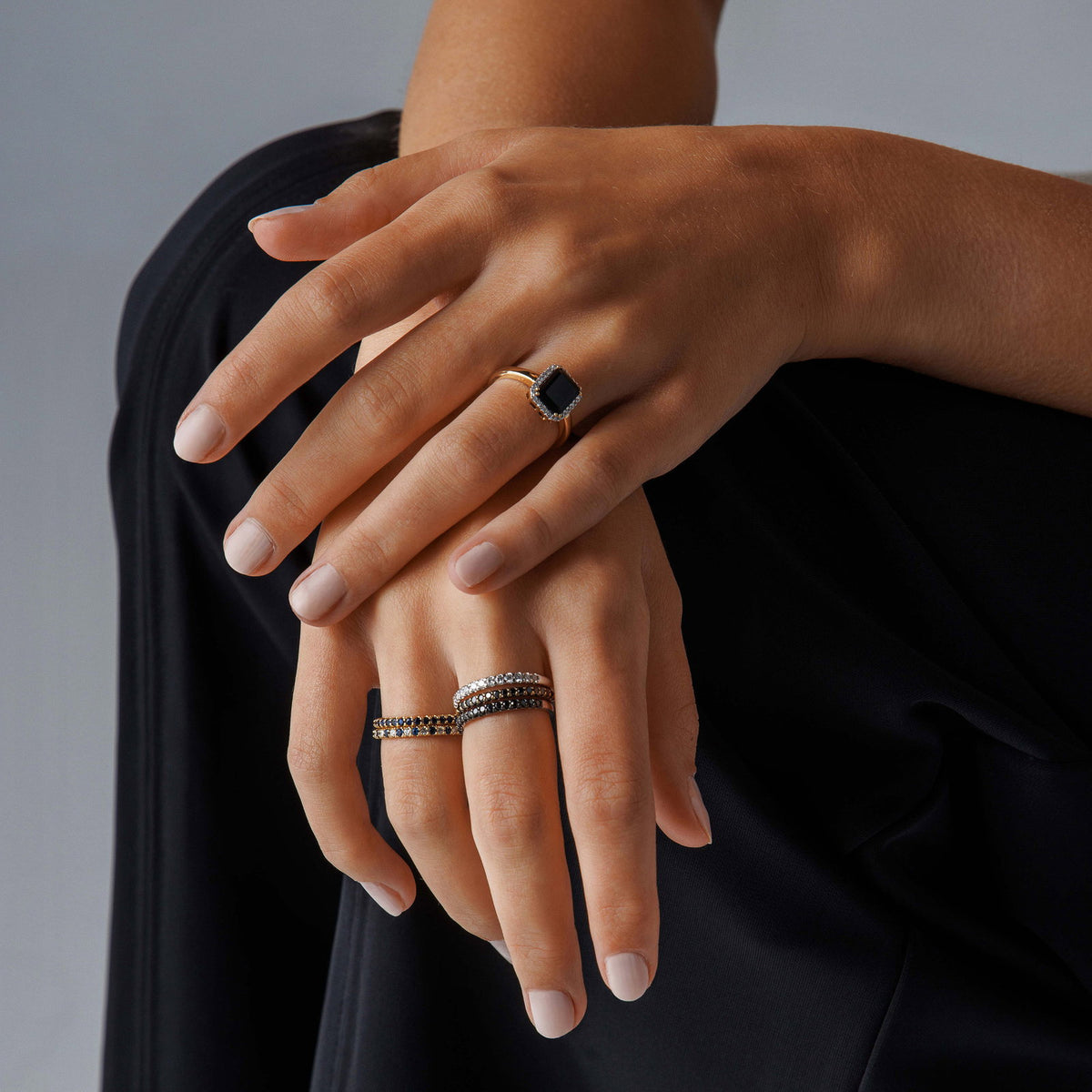 Ring i gult gull med safir og diamant 0,12 ct, bilde 3 av 3