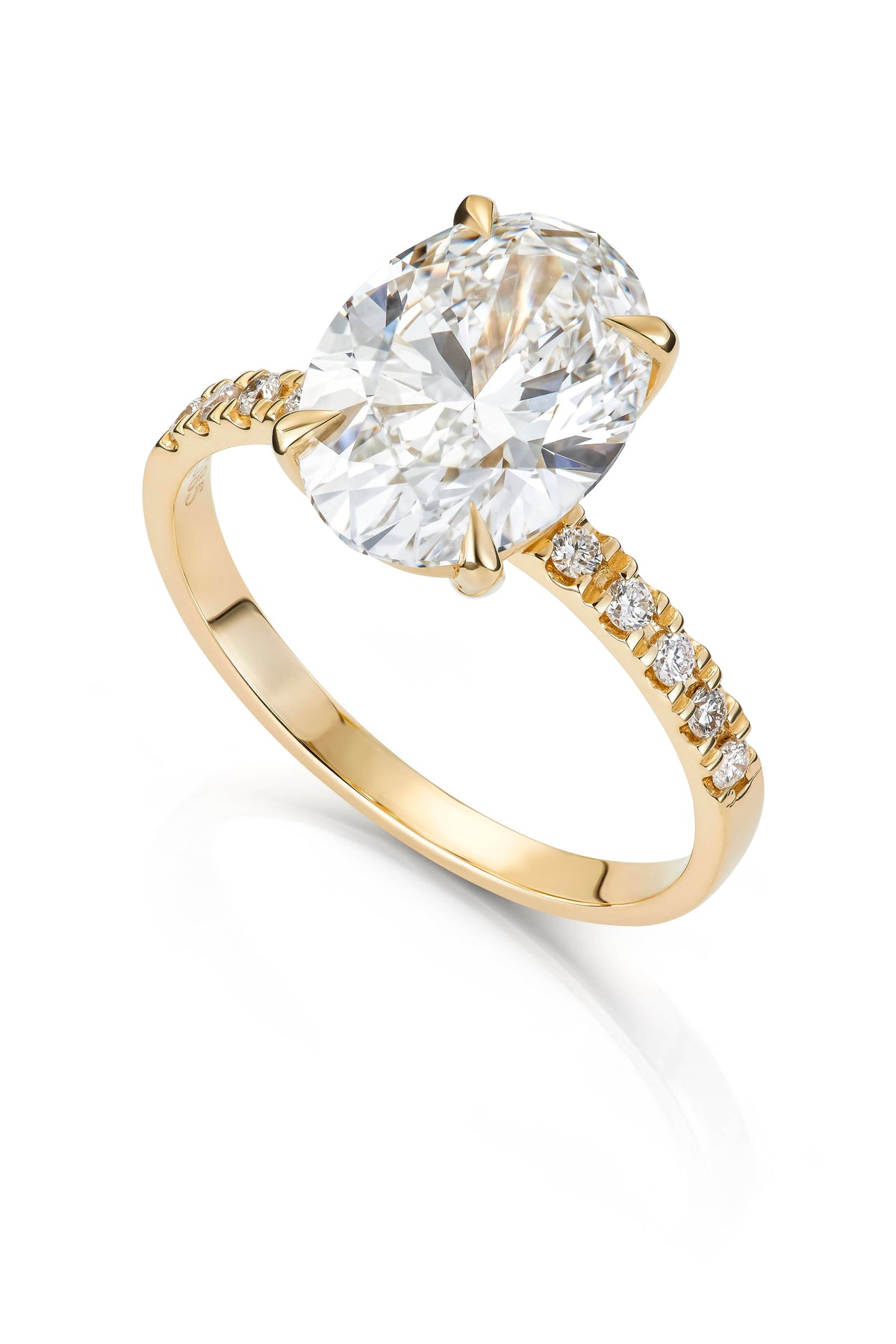 Ring Olivia Oval 3,12ct med LAB grown diamant LAB57369300 - Bjerveur.noRing Olivia Oval 3,12ct med LAB grown diamant LAB57369300
