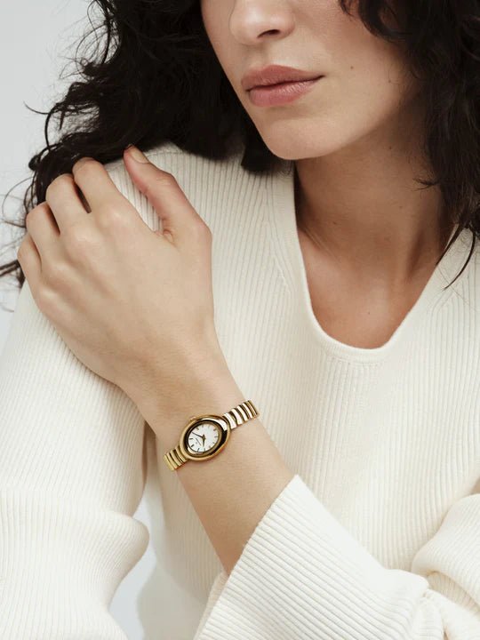 Belle Oval Gullfarget / Hvit 23x31 SKU | MB1418 - Bjerveur.noBelle Oval Gullfarget / Hvit 23x31 SKU | MB1418