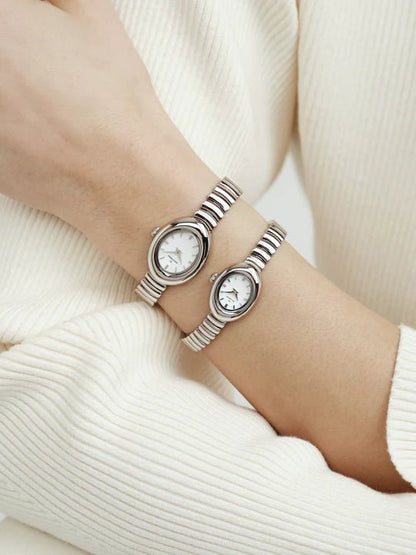 Belle Oval Petite Sølvfarget / Hvit 18x26 SKU | MB1417 - Bjerveur.noBelle Oval Petite Sølvfarget / Hvit 18x26 SKU | MB1417