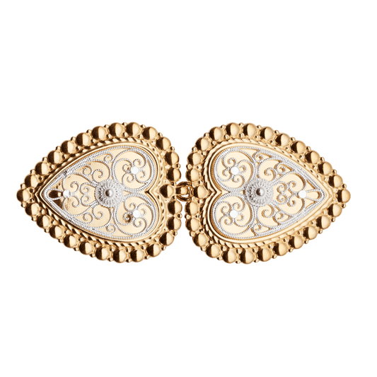 Beltespenne til skinnlist med kruser, forgylt/kvit 002596 - Bjerveur.noBeltespenne til skinnlist med kruser, forgylt/kvit 002596