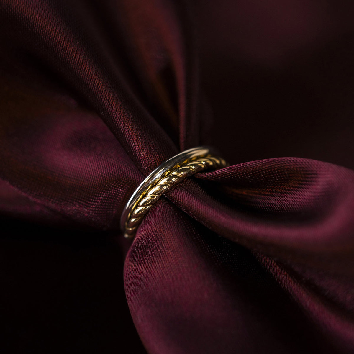 Ring i gult gull med rhodium, bicolor, bilde 3 av 4