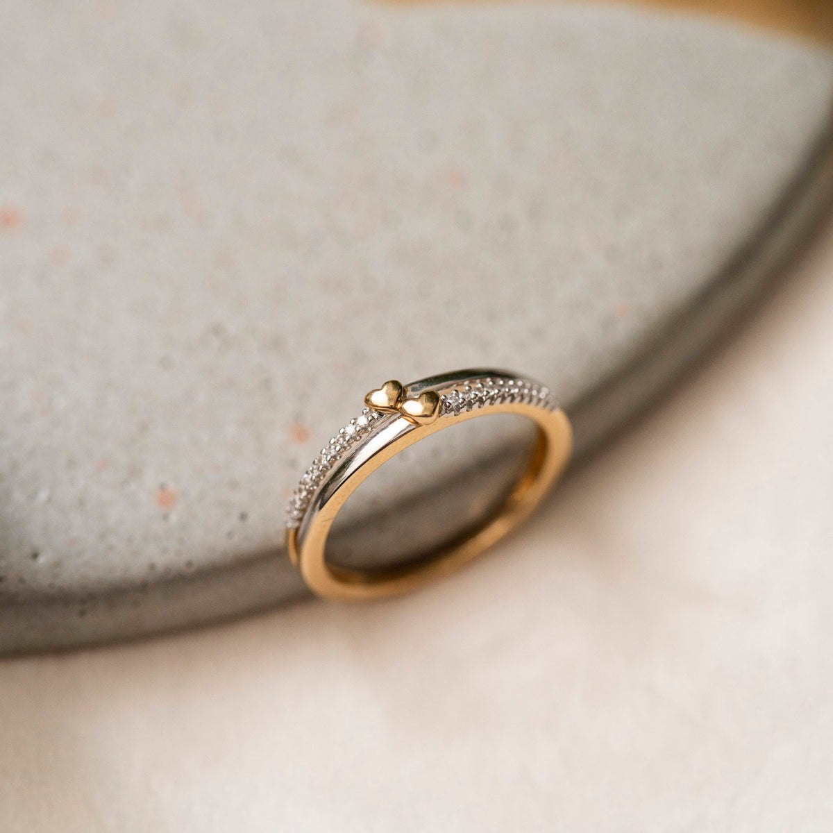 Ring i 585 gult og hvitt gull med diamanter 0,06 ct, hjerte, bilde 3 av 4