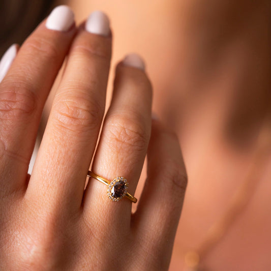 Athens Charm ring i forgylt sølv med zirkonia, 8,5 x 6,5 mm, bilde 2 av 2