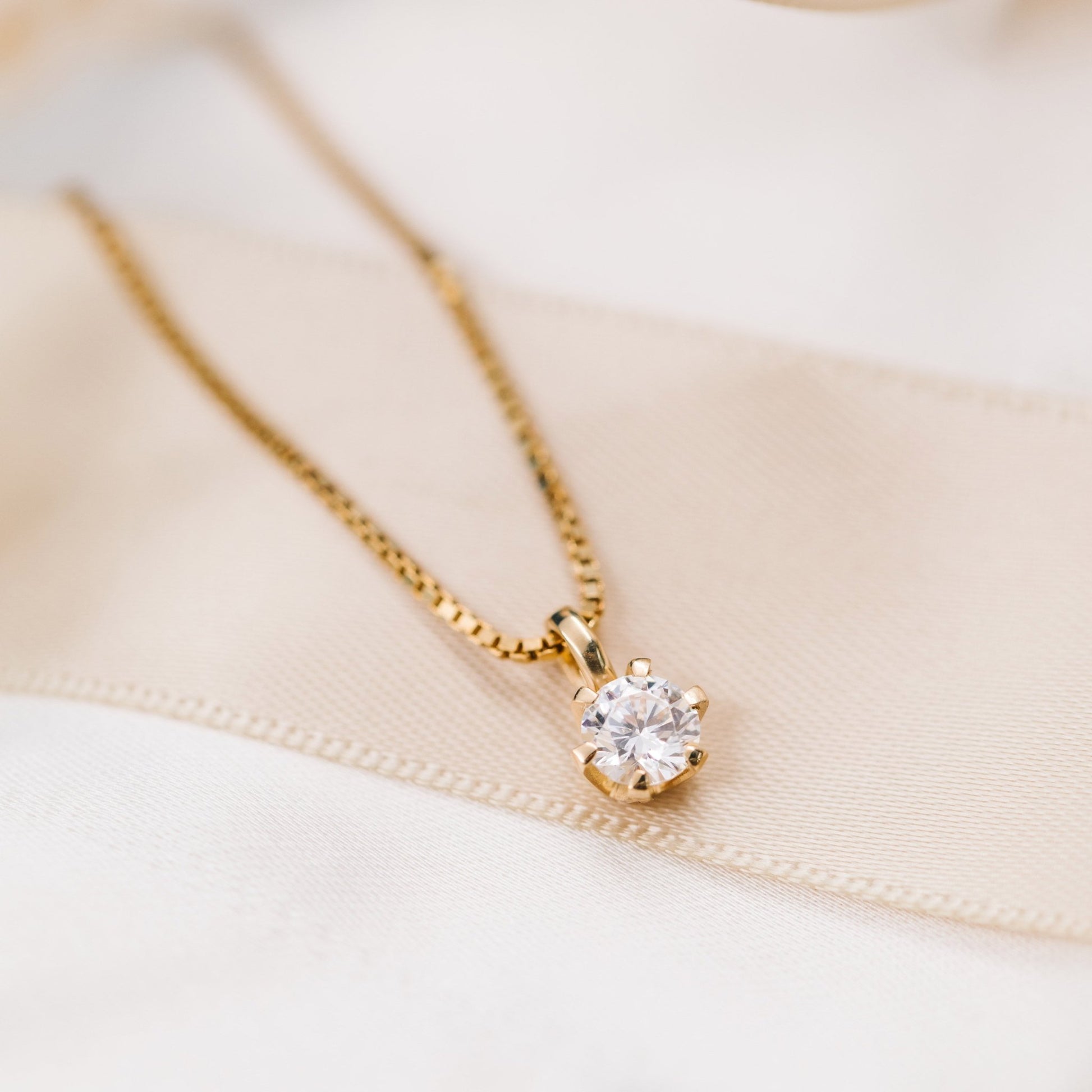 Contessa anheng gull LAB diamant 0,5 ct N240614 - Bjerveur.noContessa anheng gull LAB diamant 0,5 ct N240614