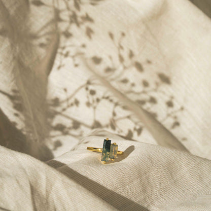 Serenity ring i forgylt 925 sølv med moseagat og labradoritt, bilde 3 av 4