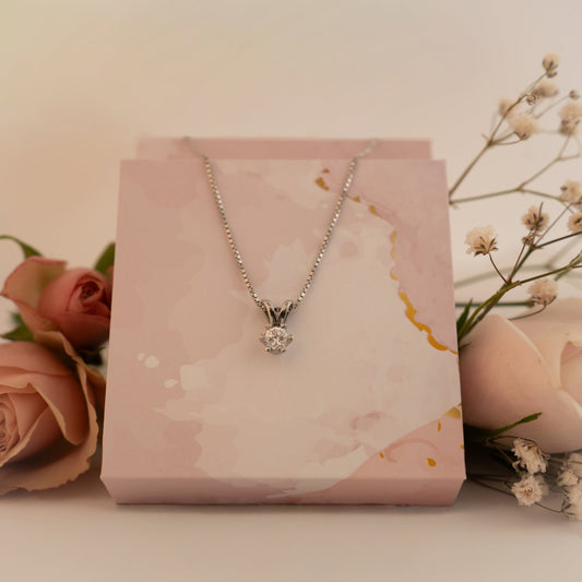 Vida anheng i 585 hvitt gull med diamant 0,50 ct, bilde 2 av 2