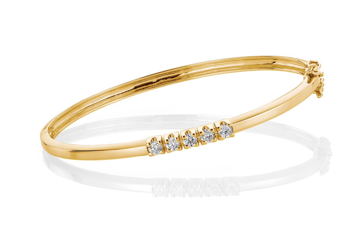Armring i 585 gult gull med 5 diamanter 0,5 ct