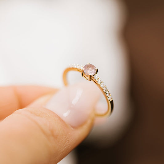 Ring i 585 gult gull med diamanter og champagne granat 0,19 ct, bilde 2 av 4