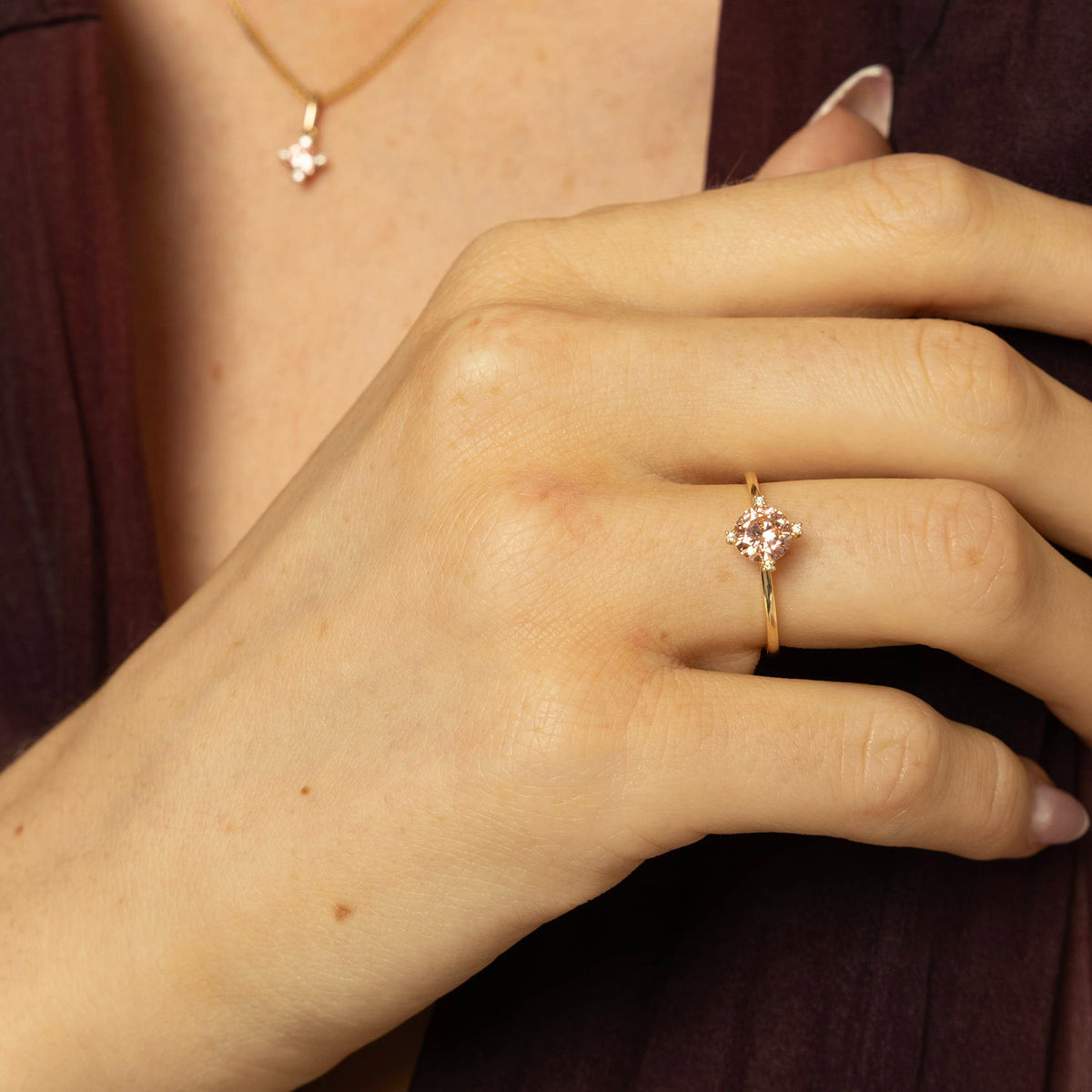 Ring i 14 karat gult gull med zirkonia 8 mm, bilde 2 av 4