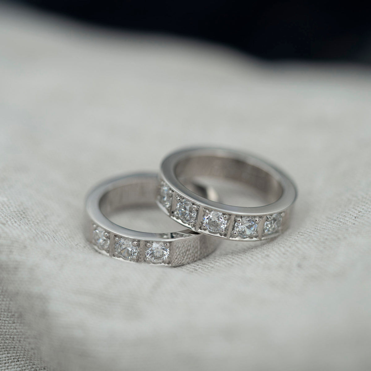 Delta ring i 14 karat hvitt gull med diamant 0,50 ct, bilde 2 av 3