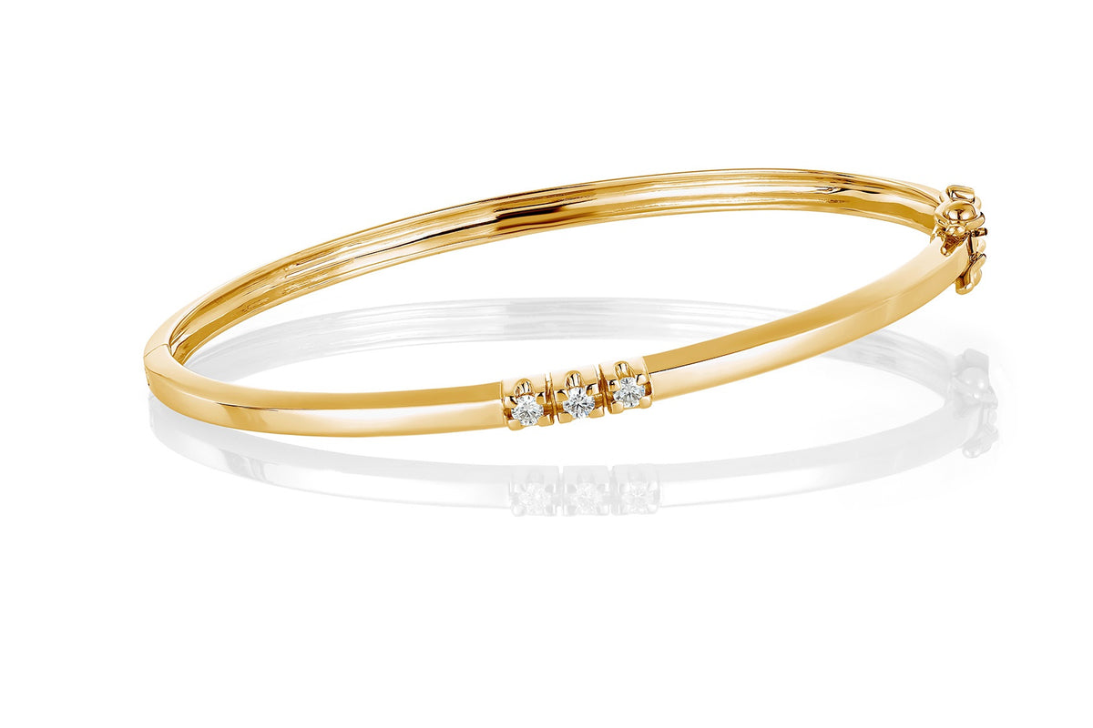 Armring i 585 gult gull med 3 diamanter 0,09 ct