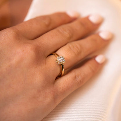 Ring i 14 karat gult gull med diamanter 0,15 ct, bilde 2 av 4