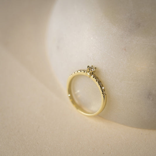 Vida ring i 585 gult gull med diamant 0,20 ct, bilde 2 av 3