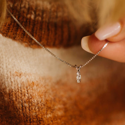EMMA ANHENG I GULL MED DIAMANTER 0,08 CT 59106 - Bjerveur.noEMMA ANHENG I GULL MED DIAMANTER 0,08 CT 59106