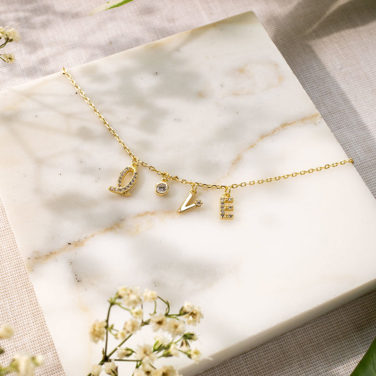 Serenity smykke i forgylt 925 sølv med zirkonia, LOVE, bilde 3 av 4