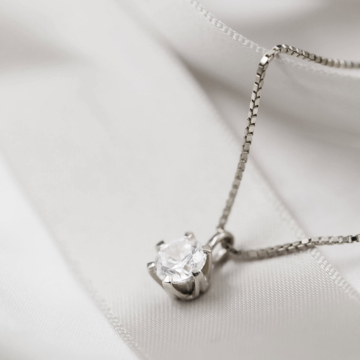 Gems anheng i 14 karat hvitt gull med labdiamant 1,00 ct, bilde 3 av 3
