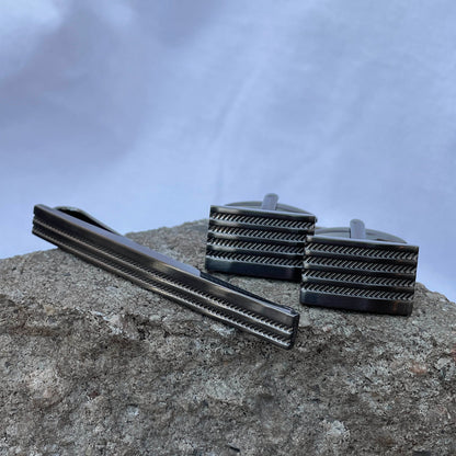 Mansjettknapper i stål, 12 mm høye og 19 mm brede, bilde 4 av 4