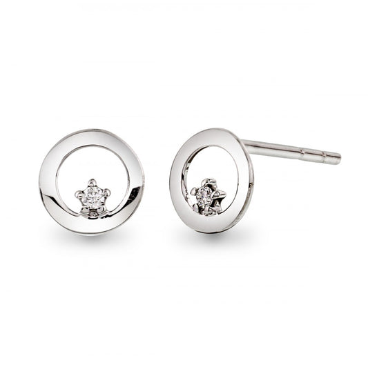 Ørestikker med sirkel i hvitt gull med diamant 0,02 ct, nr. 53093