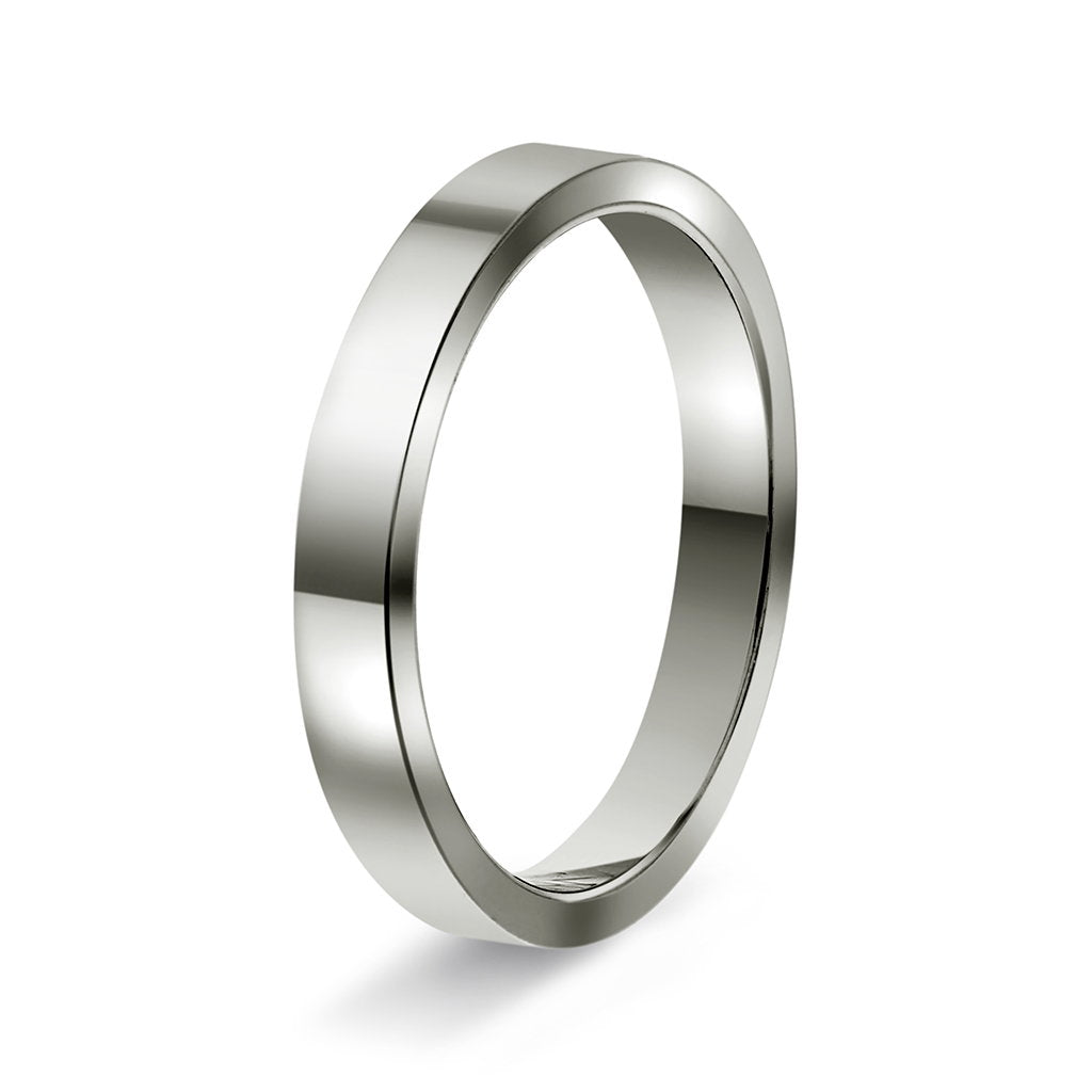 Ring i 14 karat hvitt gull, innvendig rektangulær, bilde 1 av 6