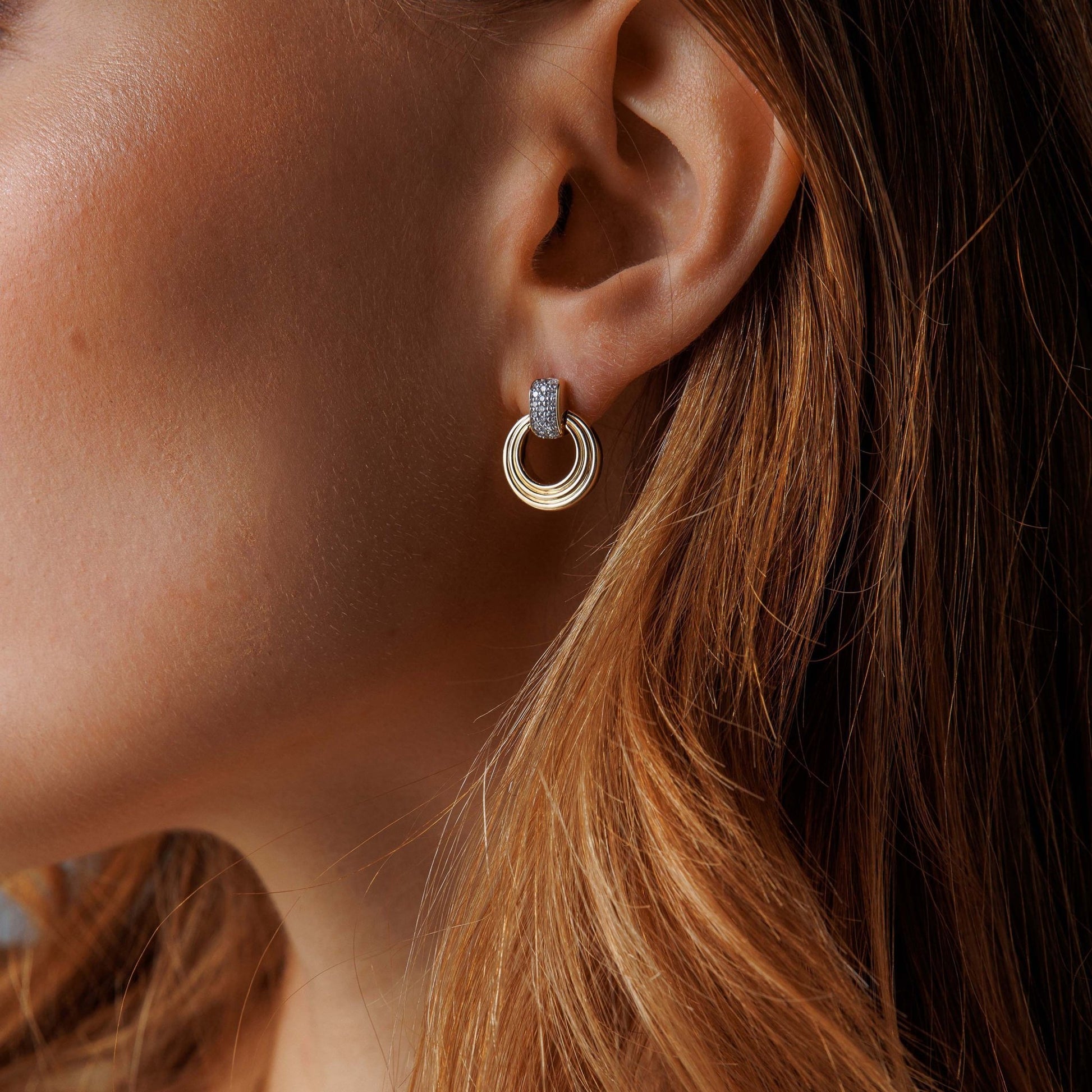 Øredobber i gull med diamant 0,22 ct WSI 24150060 - Bjerveur.noØredobber i gull med diamant 0,22 ct WSI 24150060