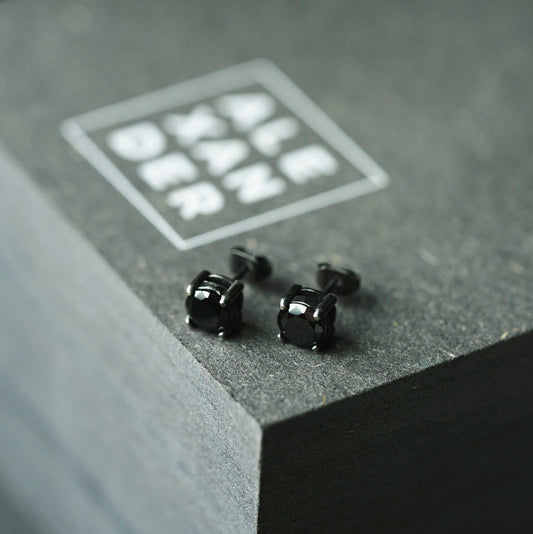 ØREDOBBER I STÅL MED SORT ZIRKONIA 972550 - Bjerveur.noØREDOBBER I STÅL MED SORT ZIRKONIA 972550