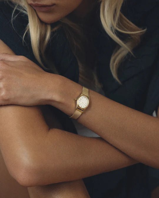 Retro Mesh Gullfarget / Hvit 19 x 28,5mm SKU | MB0253 - Bjerveur.noRetro Mesh Gullfarget / Hvit 19 x 28,5mm SKU | MB0253