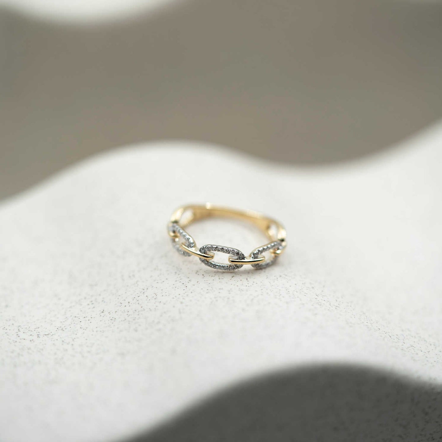 RING I GULL MED DIAMANT 0,20 CT WSI 22150027 - Bjerveur.noRING I GULL MED DIAMANT 0,20 CT WSI 22150027
