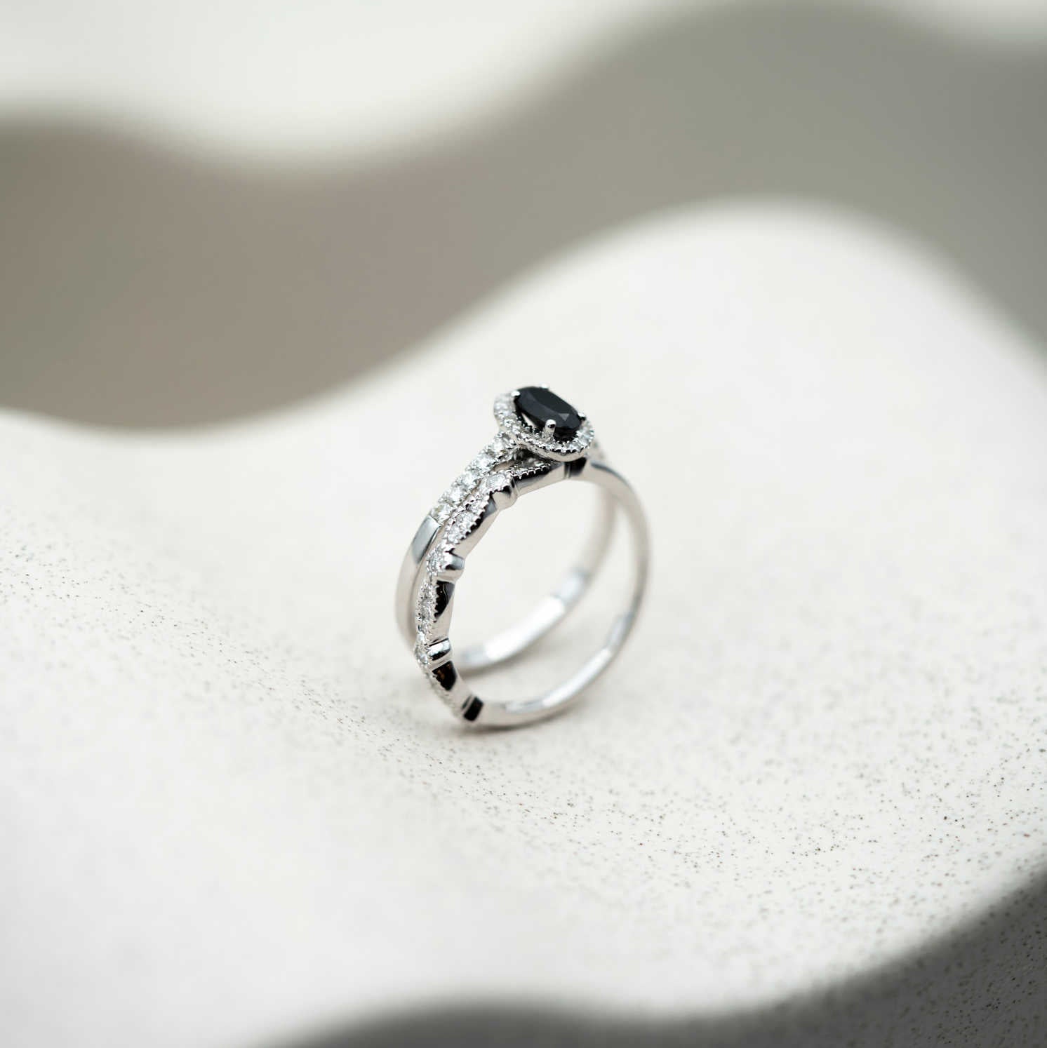 RING I GULL MED DIAMANT 0,25 CT WSI 12150024 - Bjerveur.noRING I GULL MED DIAMANT 0,25 CT WSI 12150024