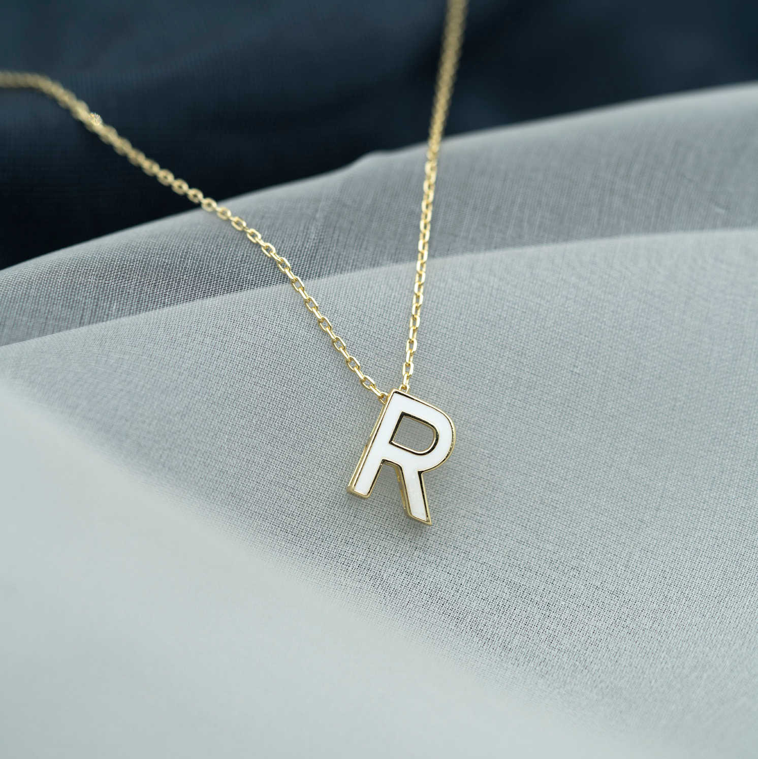 SMYKKE I SØLV BOKSTAV R 991460 - Bjerveur.noSMYKKE I SØLV BOKSTAV R 991460