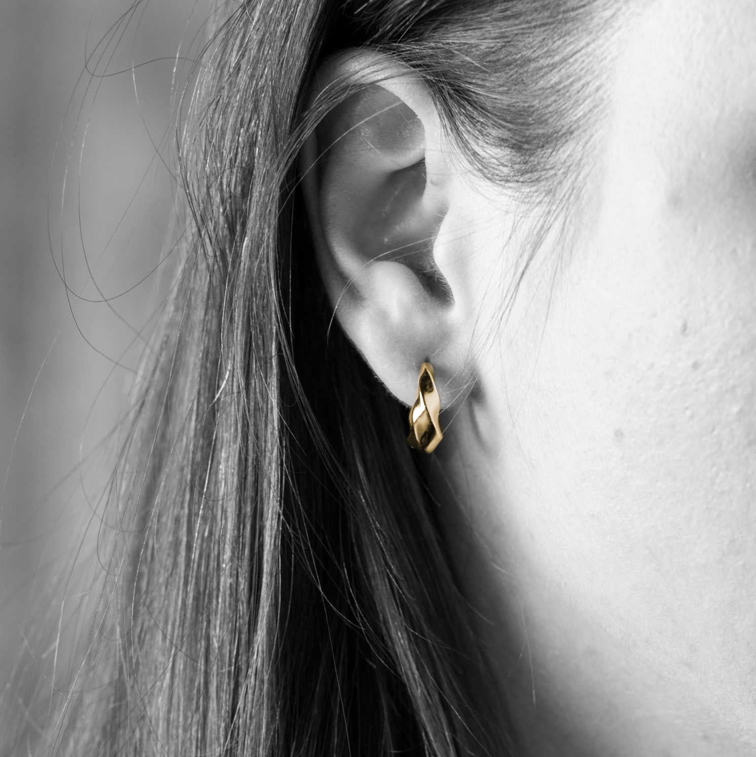 Twist øredobber i sølv 15 mm 221382 - Bjerveur.noTwist øredobber i sølv 15 mm 221382